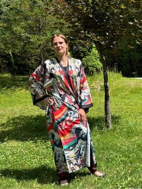 Kimono Robe Wave & Floral Print Design
